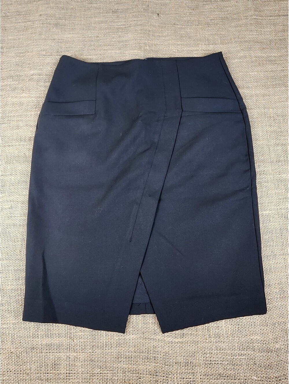 LOFT Women's Black Pencil Skirt Size 8